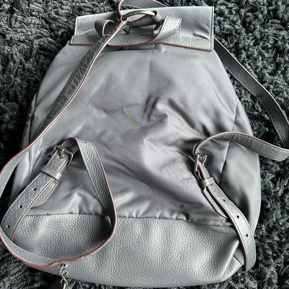 Coach - Picture 9 of 12